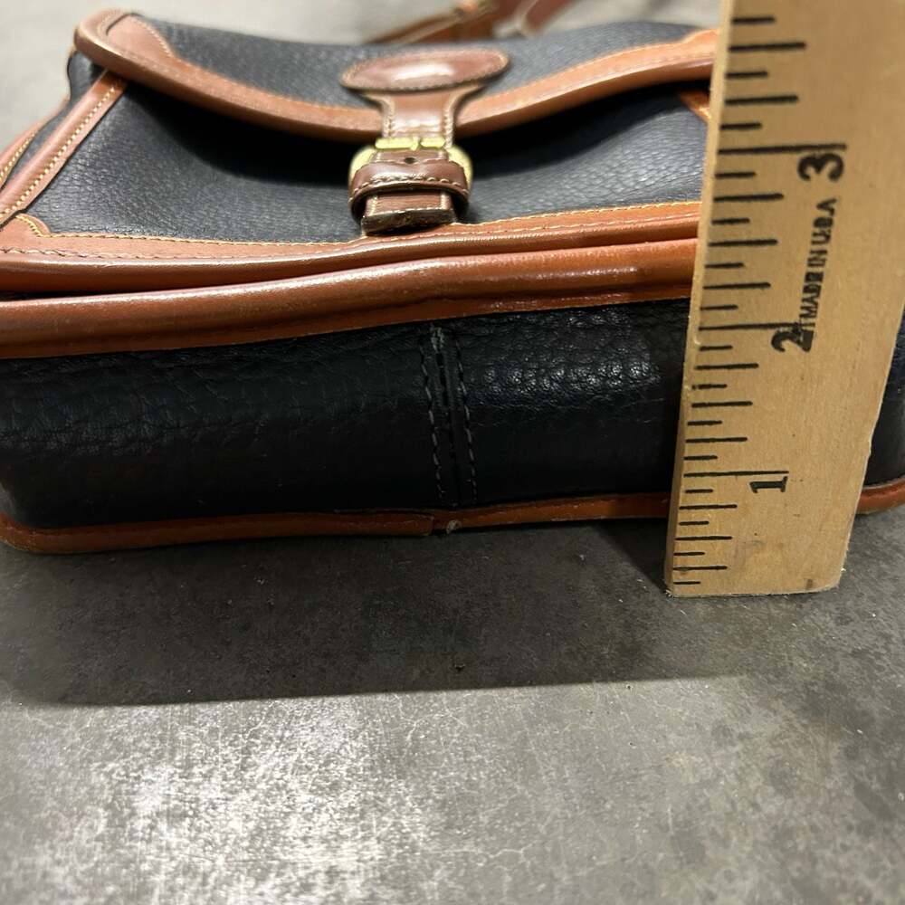 Vintage Dooney & Bourke All Weather Leather Surrey Carrier Crossbody Bag - Picture 10 of 13